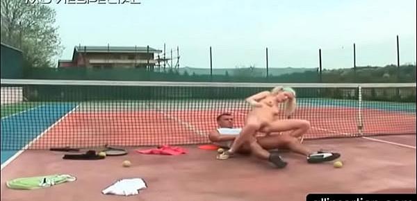  Slim blonde rides cock and gives BJ on tennis field
